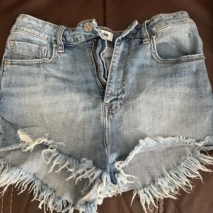 VIGOSS size 27 jean shorts